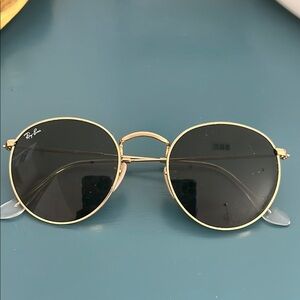Ray Ban Icons 50 mm Round Metal sunglasses